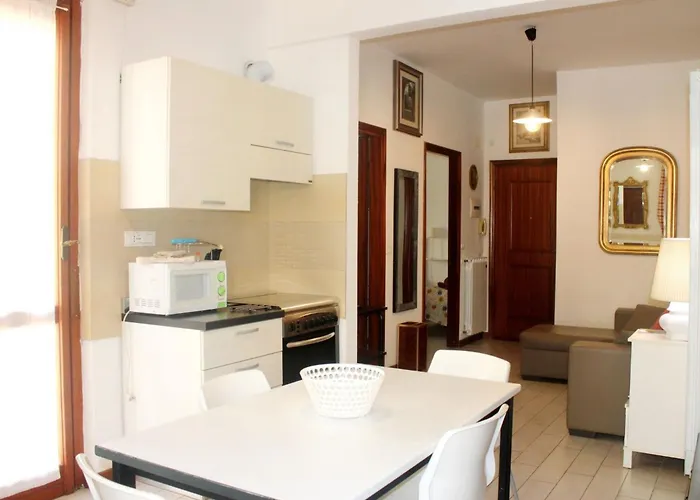 Apartman Sehr Zentral Mit Parkmoeglichkeit By Interhome