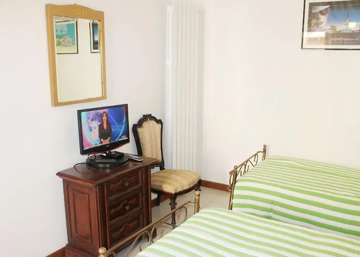 Sehr Zentral Mit Parkmoeglichkeit By Interhome Apartman Levanto