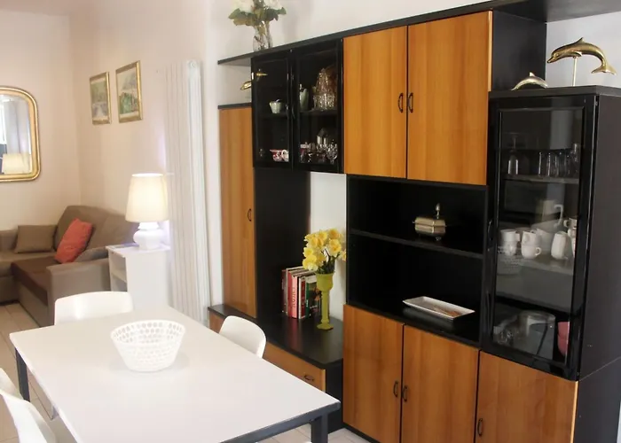 Sehr Zentral Mit Parkmoeglichkeit By Interhome *