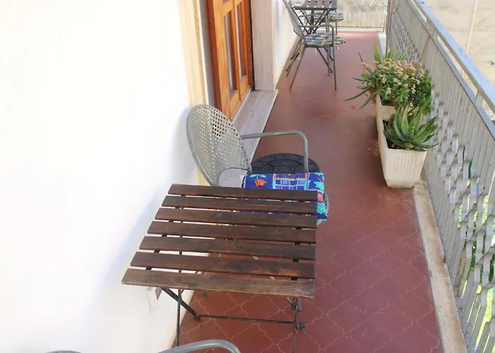 דירה Sehr Zentral Mit Parkmoeglichkeit By Interhome